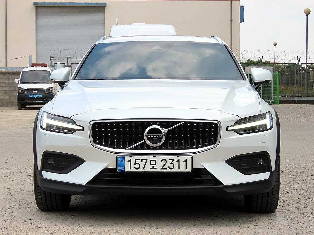 Volvo V60 2021 Blanco - Importación desde Corea - HF Imports Iquique - Foto 1