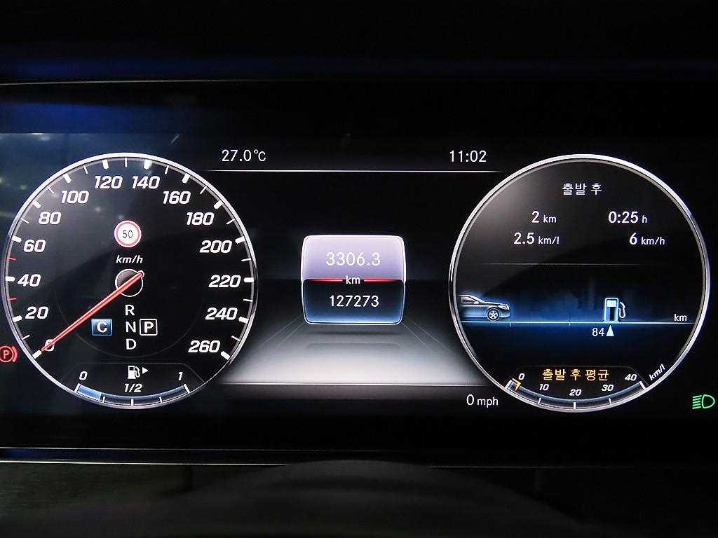 Mercedes Benz E class - Vista 11