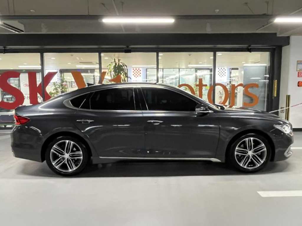 HYUNDAI Grandeur - Vista 3