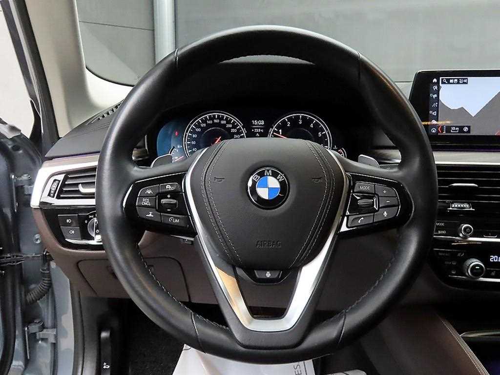 BMW 5 Series - Vista 11