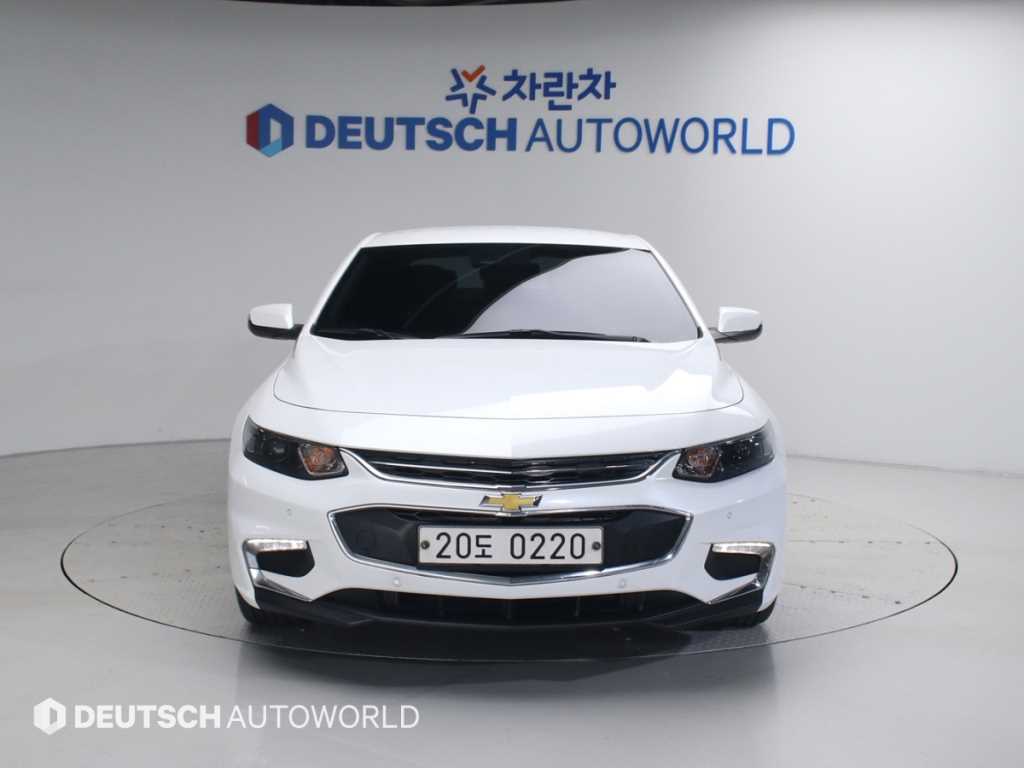 Chevrolet Malibu - Vista 3