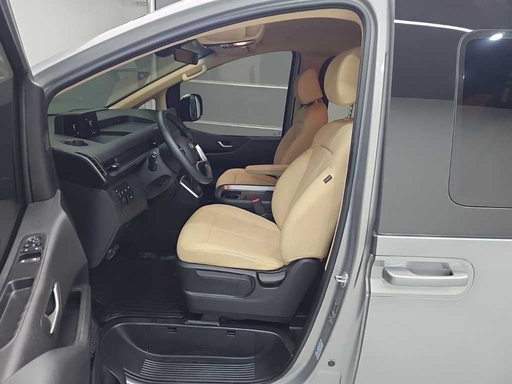 HYUNDAI Staria 2024 Gris - Importación desde Corea - HF Imports Iquique - Foto 13