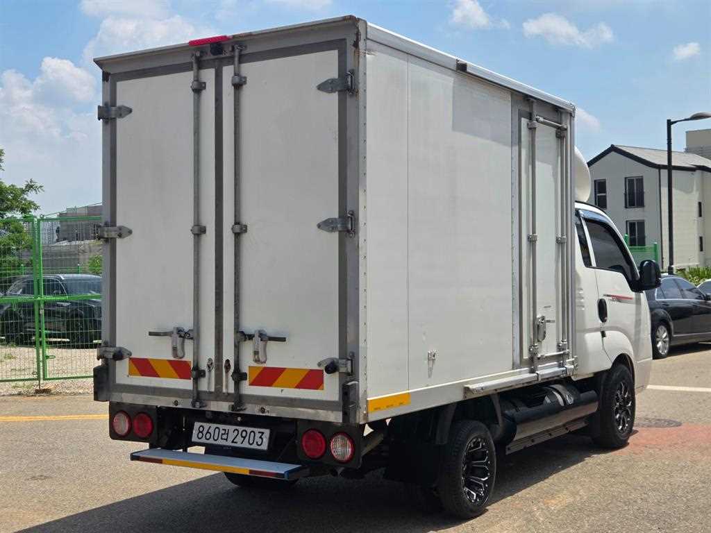 Small Truck Normal Box(High Deck) - Vista 2