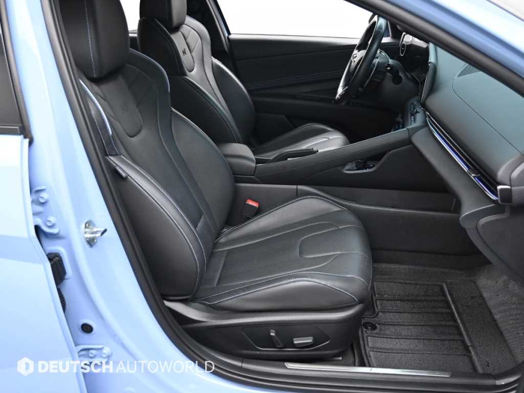 HYUNDAI Avante - Vista 12