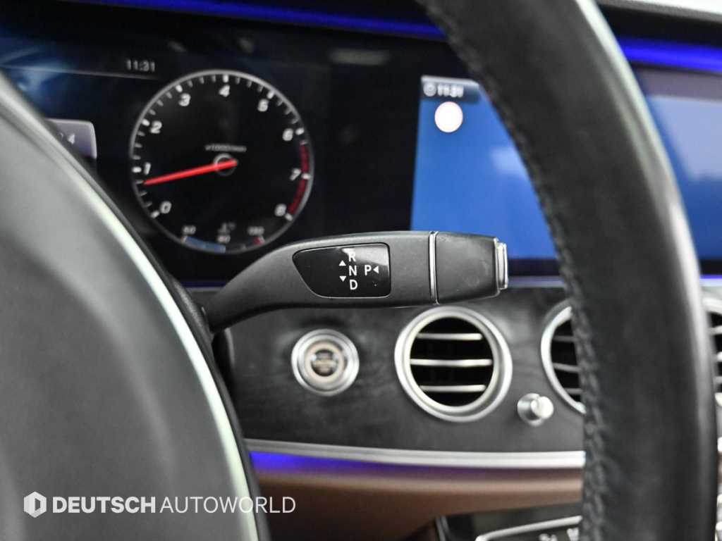Mercedes Benz E class - Vista 11