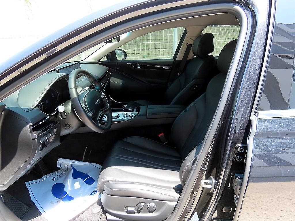 Genesis G80 - Vista 7