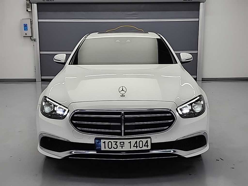 Mercedes Benz E class - Vista 2