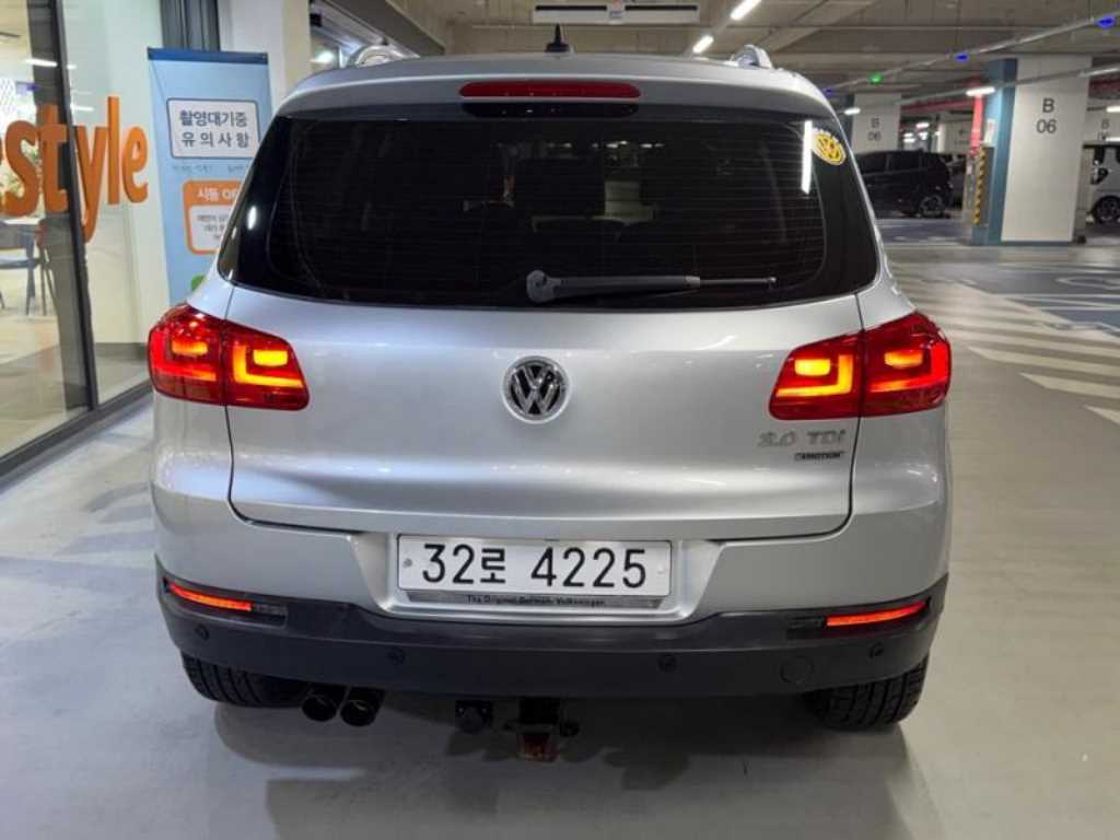Volkswagen Tiguan - Vista 7