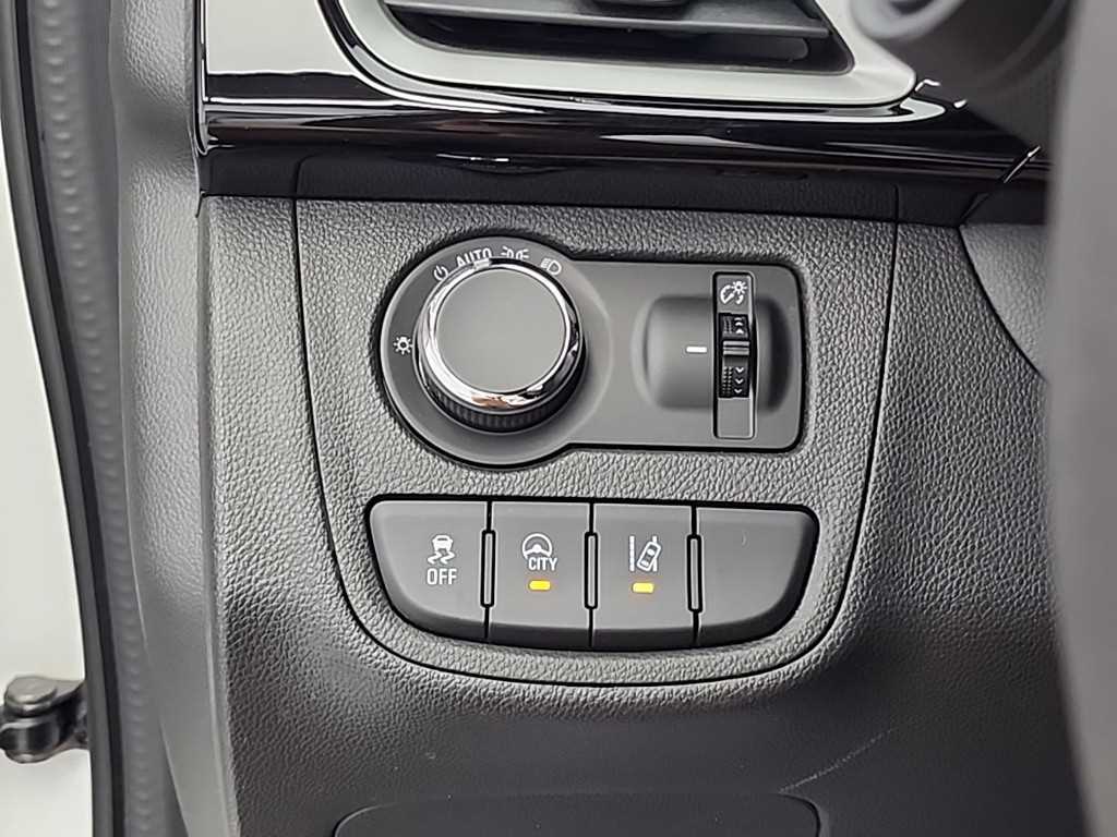 Chevrolet Spark 2022 Blanco - Importación desde Corea - HF Imports Iquique - Foto 18