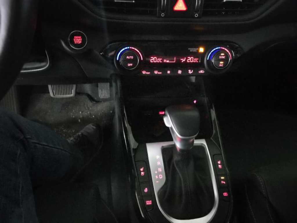 KIA K3 2021 Blanco - Importación desde Corea - HF Imports Iquique - Foto 16