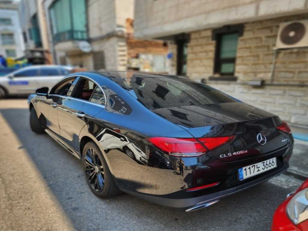 Mercedes Benz CLS Class - Vista 3