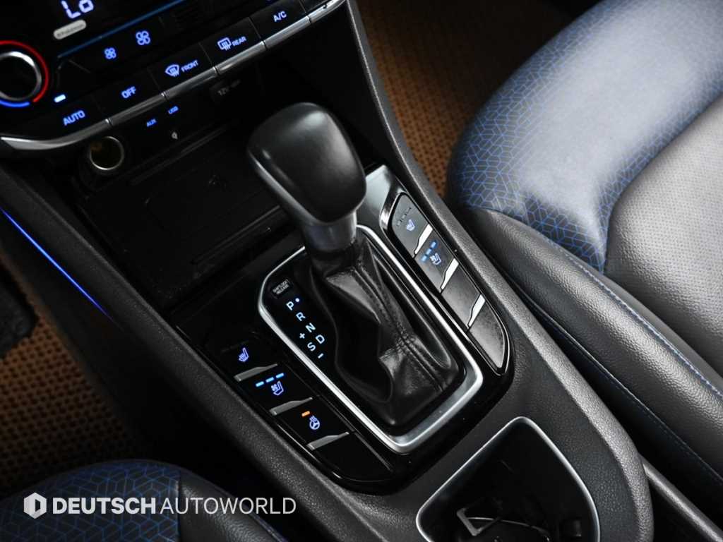 HYUNDAI Ioniq - Vista 11