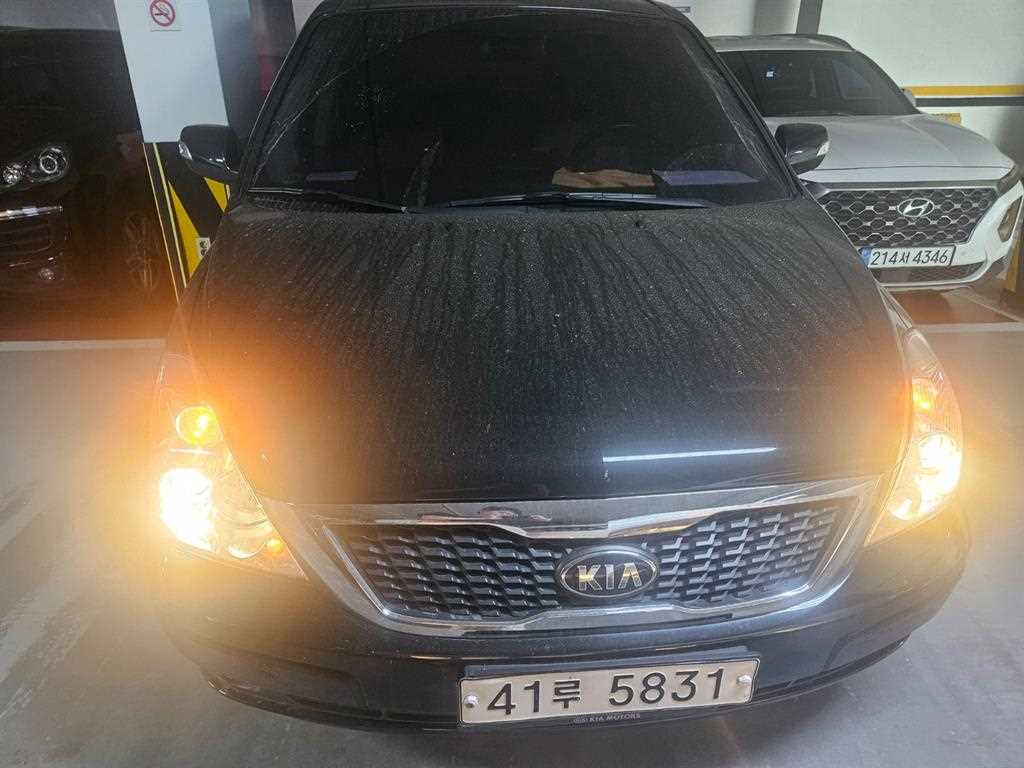 KIA Carnival 2013 Negro - Importación desde Corea - HF Imports Iquique - Foto 1