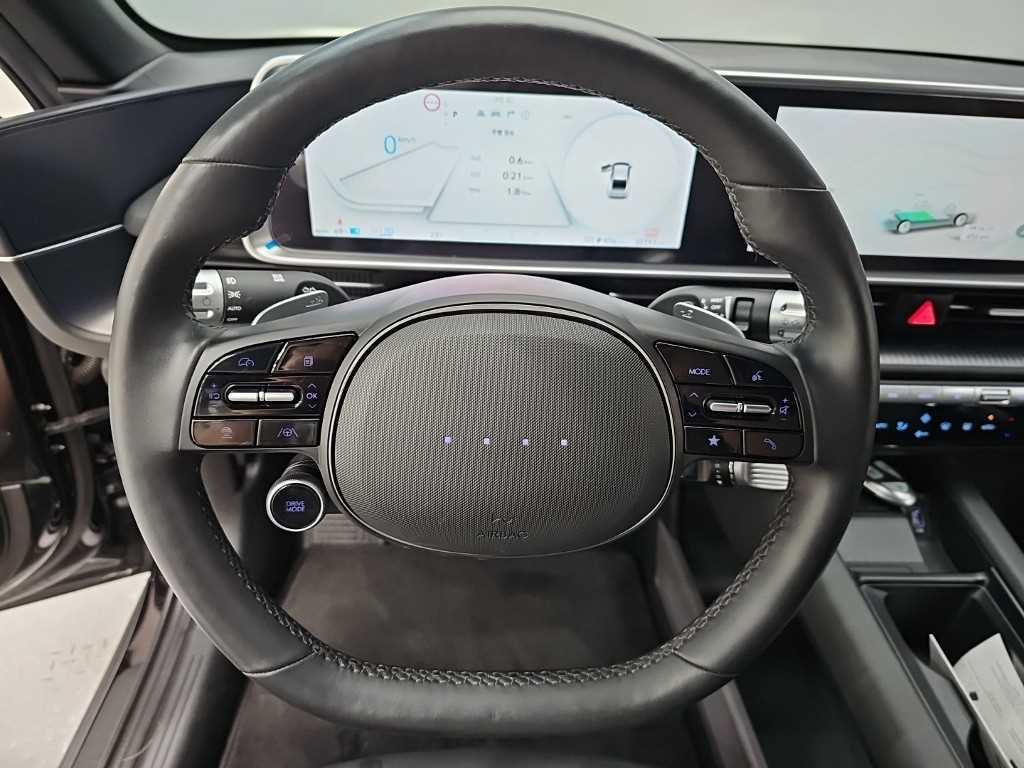 HYUNDAI Ioniq 6 - Vista 11