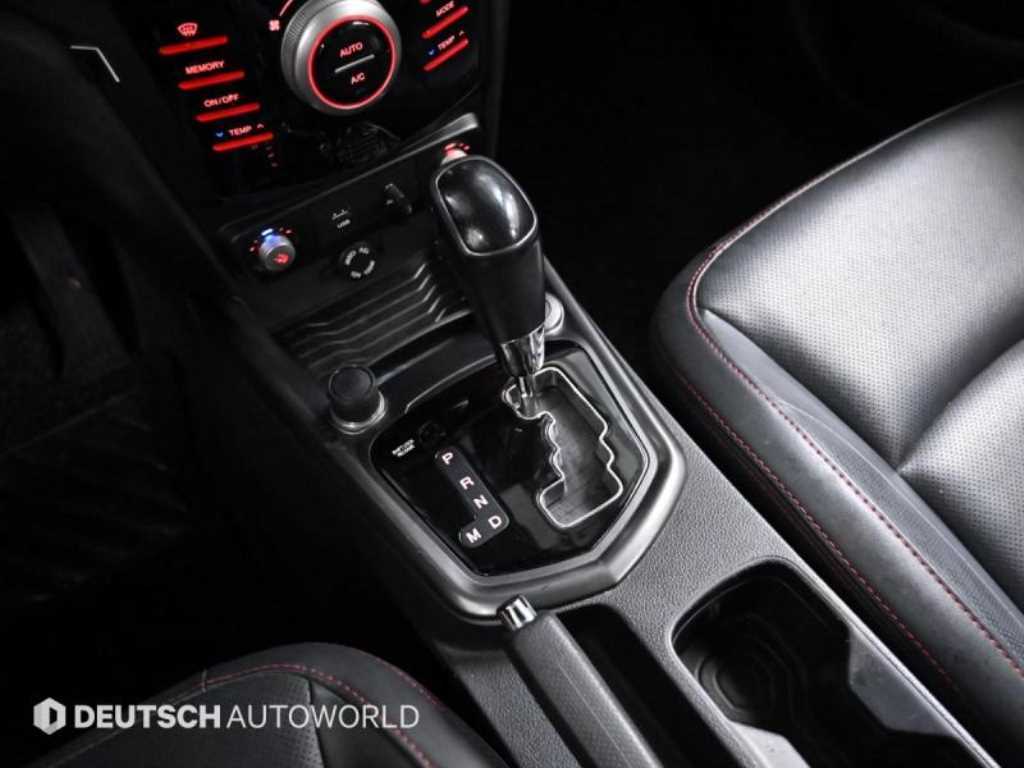 Ssangyong Tivoli - Vista 11