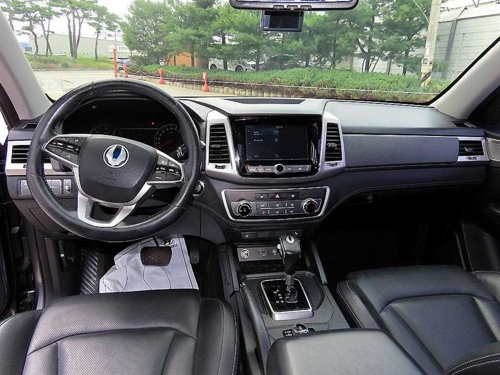 Ssangyong Rexton - Vista 9