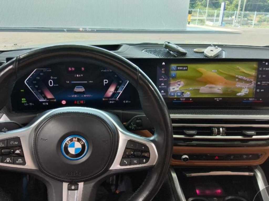 BMW i4 - Vista 11