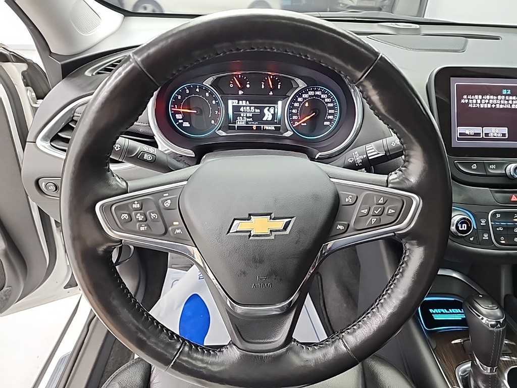 Chevrolet Malibu - Vista 11