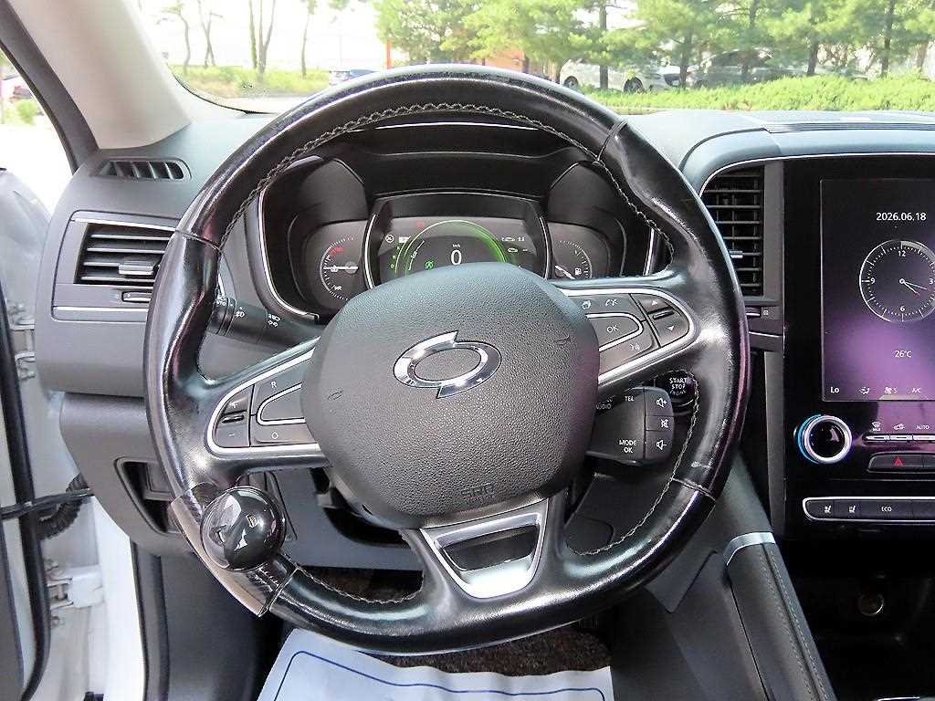 SAMSUNG QM6 - Vista 8