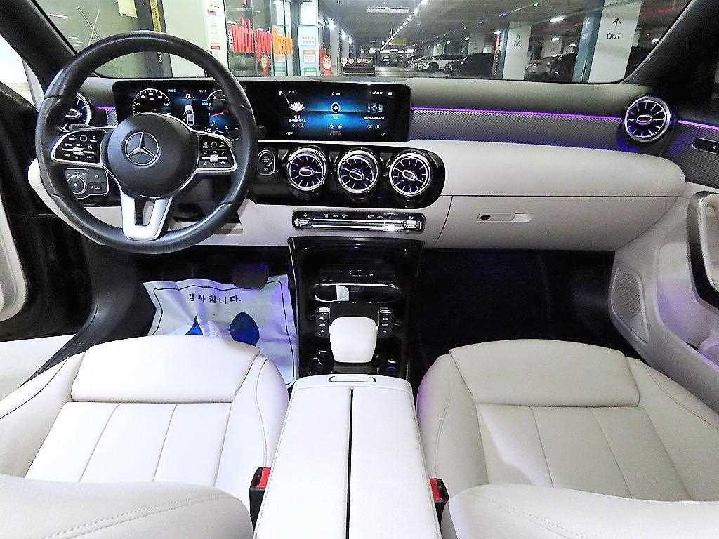 Mercedes Benz A Class 2021 Negro - Importación desde Corea - HF Imports Iquique - Foto 1