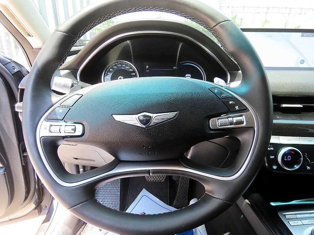 Genesis G80 - Vista 10