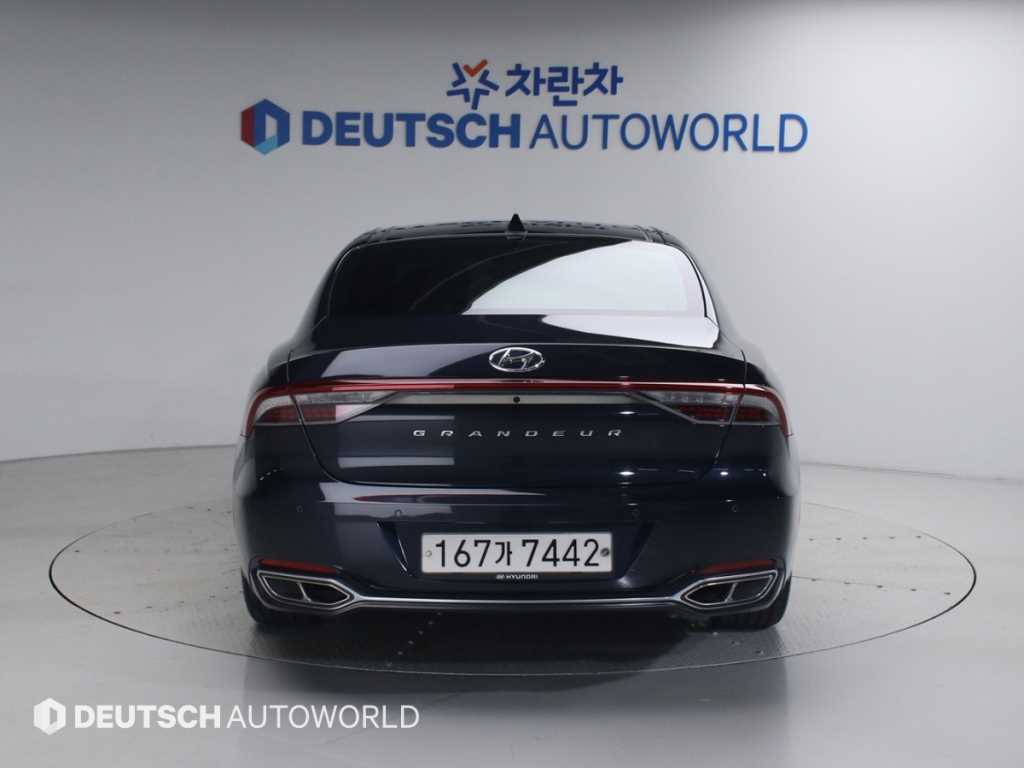 HYUNDAI Grandeur - Vista 6