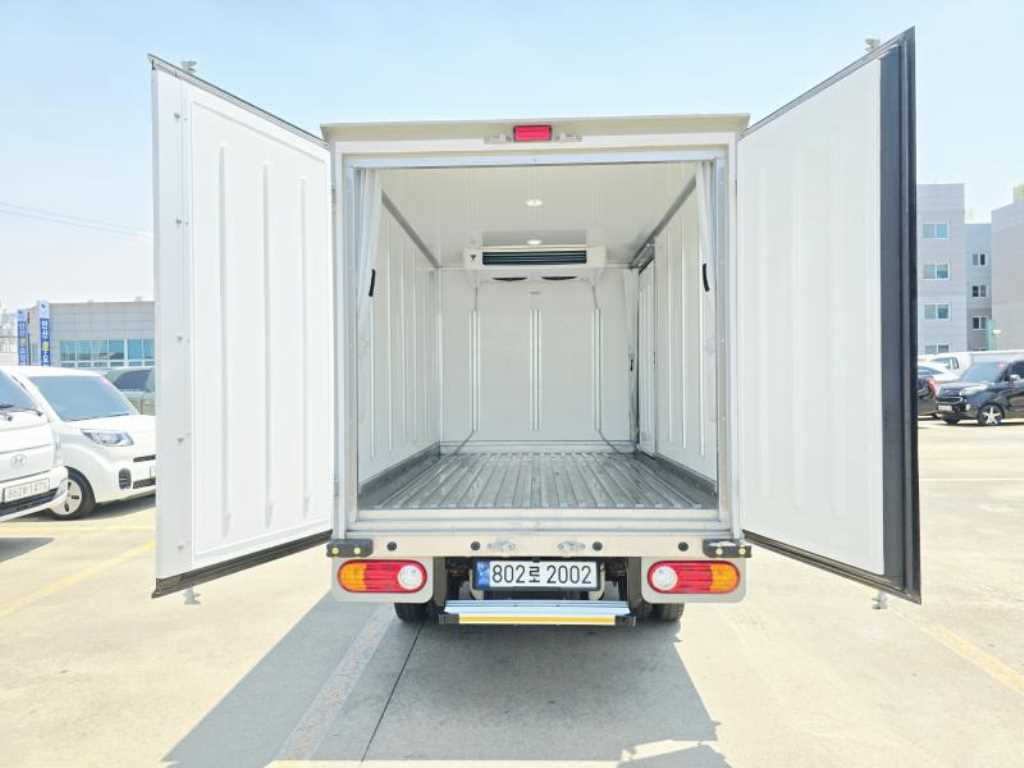 Small Truck Top_Frozen Top - Vista 12