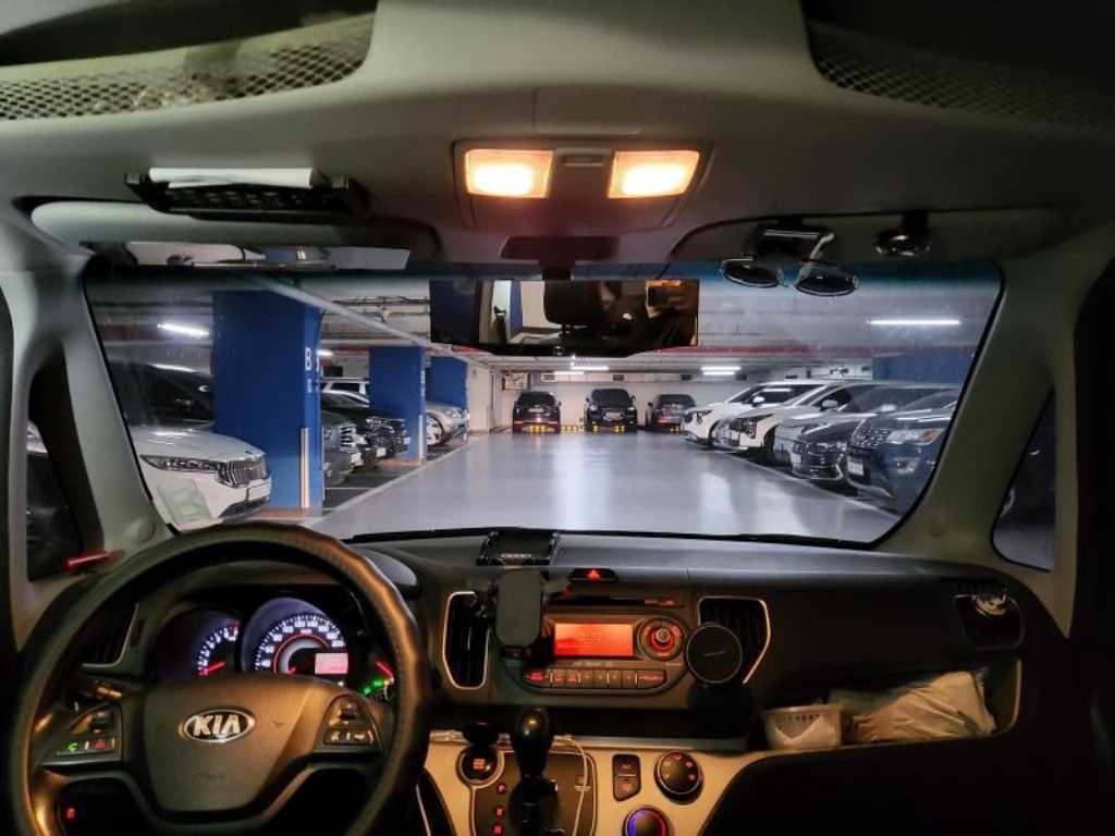 KIA Ray - Vista 8