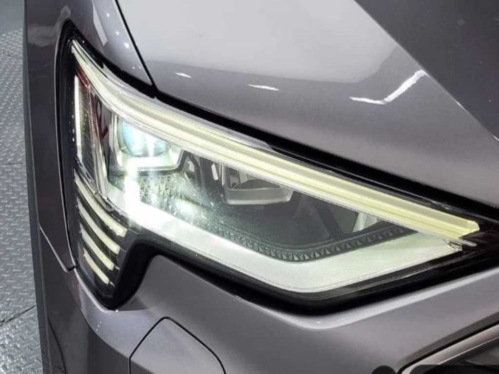 Audi e-Tron - Vista 8