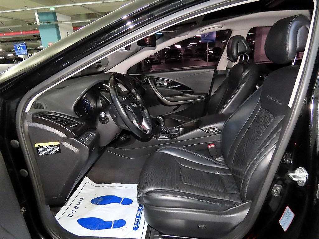 HYUNDAI Grandeur - Vista 8