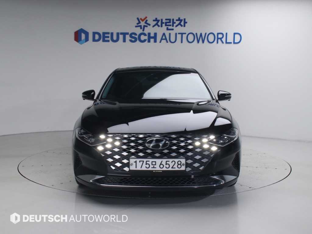 HYUNDAI Grandeur - Vista 3