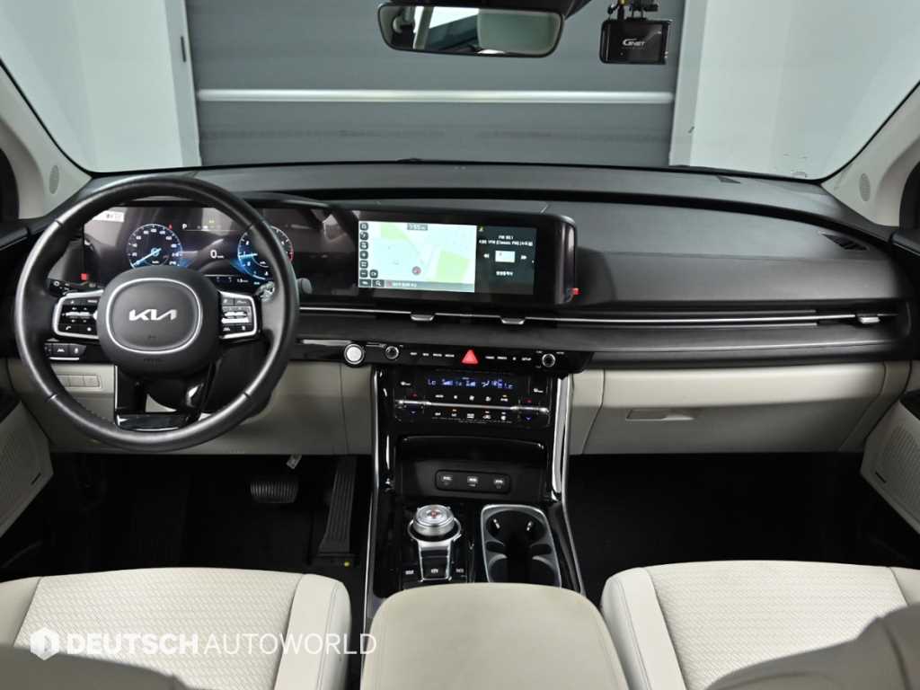 KIA Carnival - Vista 9