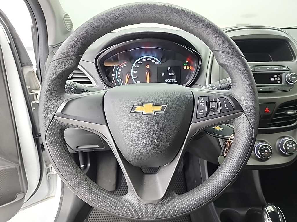 Chevrolet Spark - Vista 11