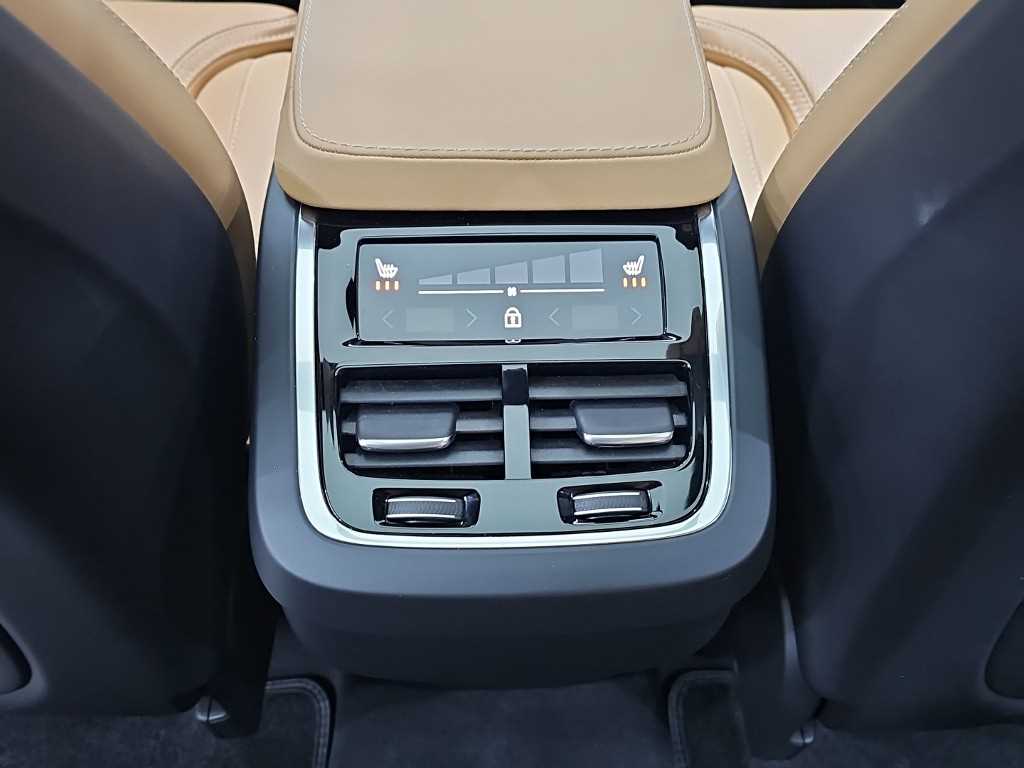 Volvo XC90 2024 Blanco - Importación desde Corea - HF Imports Iquique - Foto 15