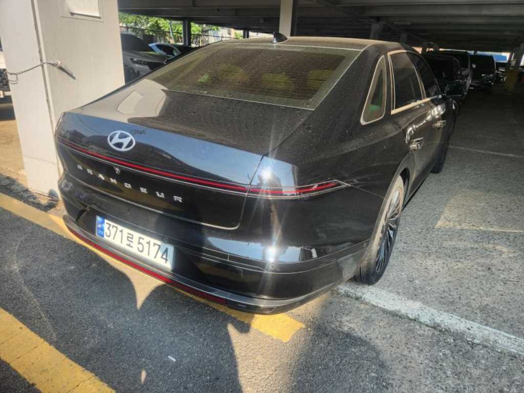 HYUNDAI Grandeur - Vista 2