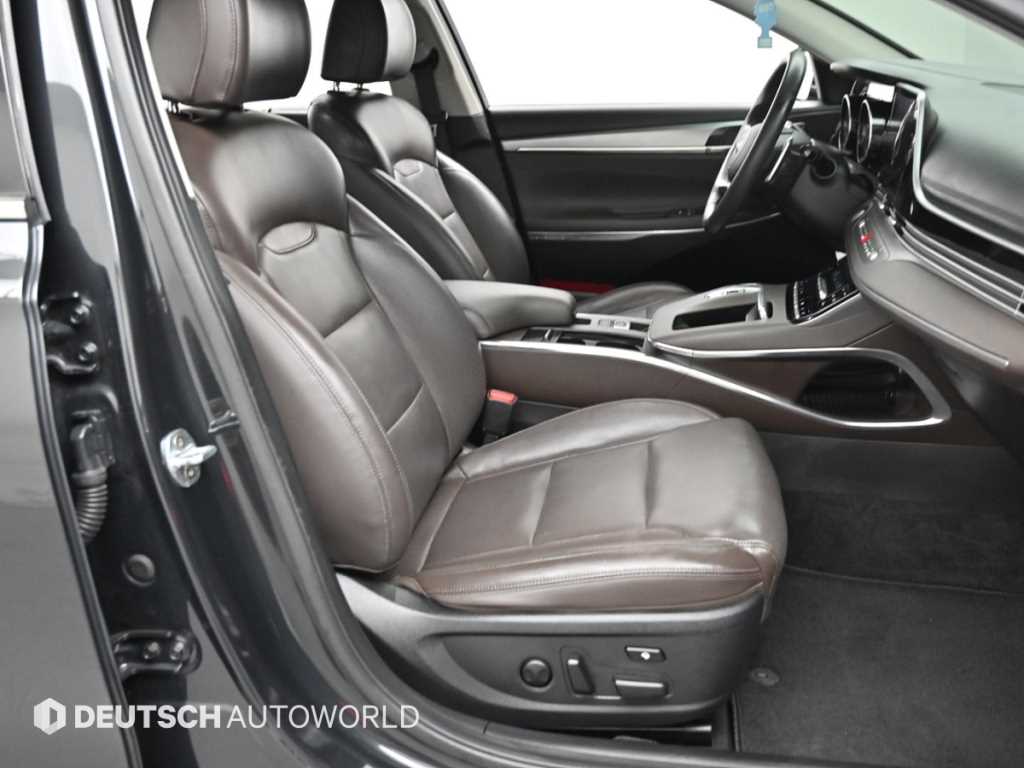 HYUNDAI Grandeur - Vista 12