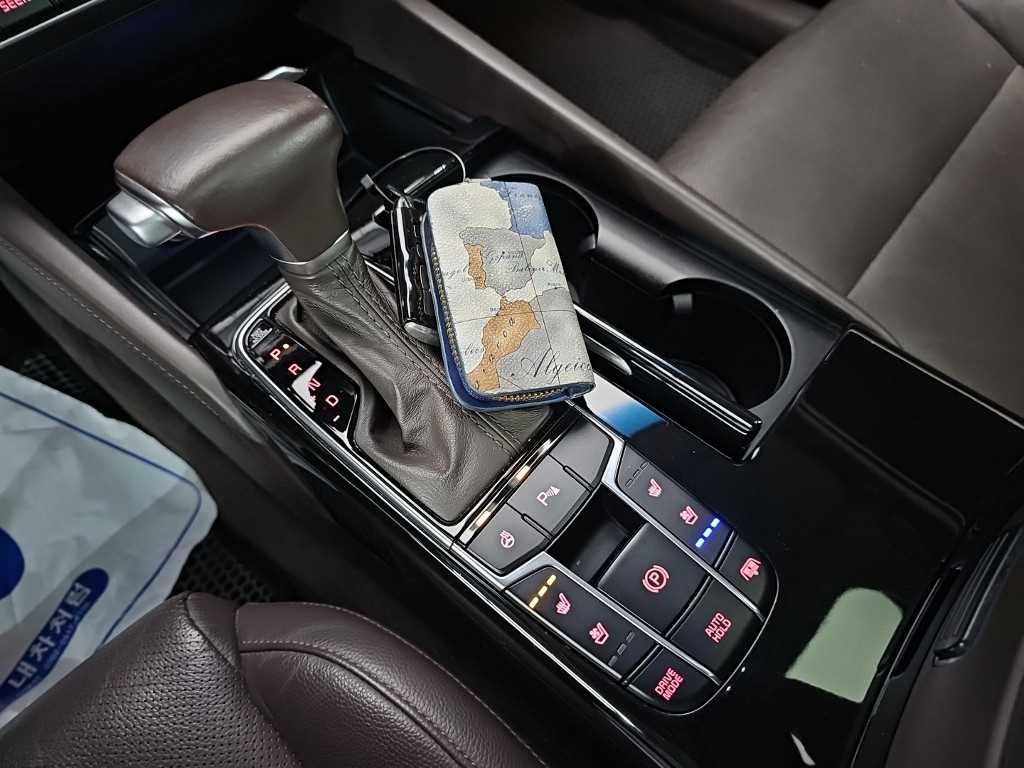 KIA K7 - Vista 10