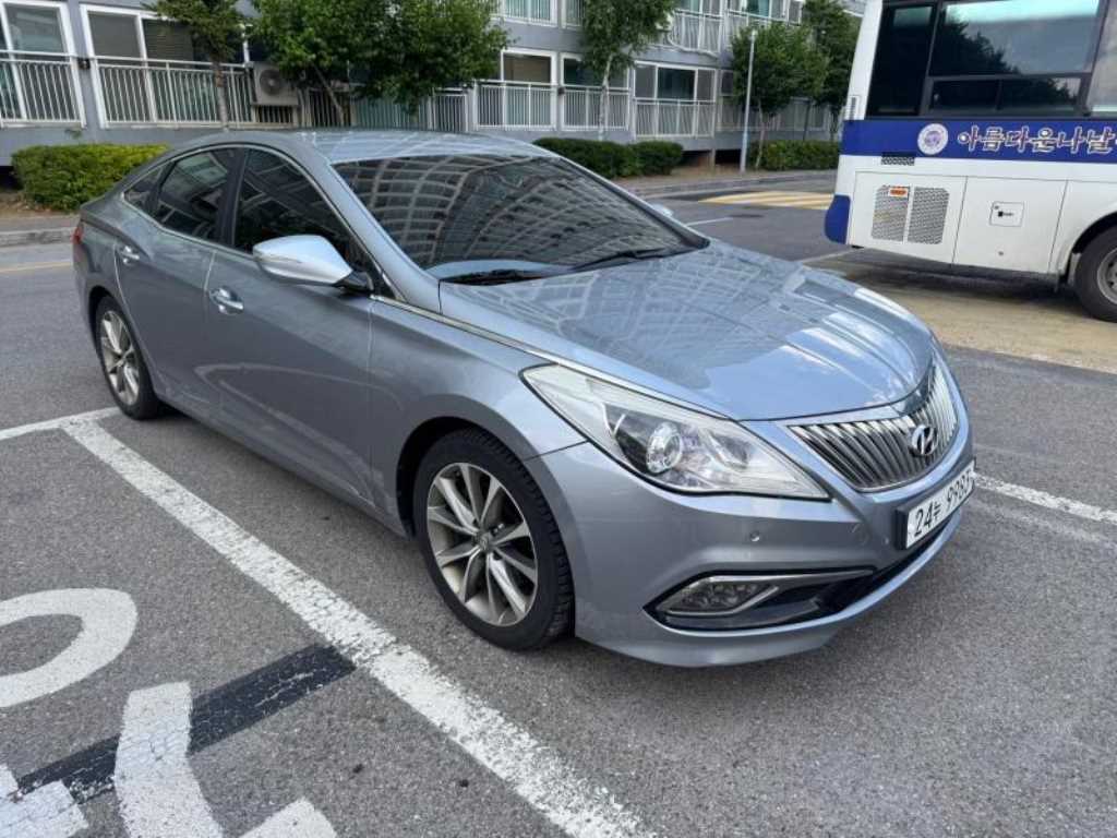 HYUNDAI Grandeur - Vista 3
