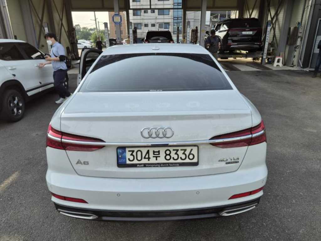 Audi A6 - Vista 6