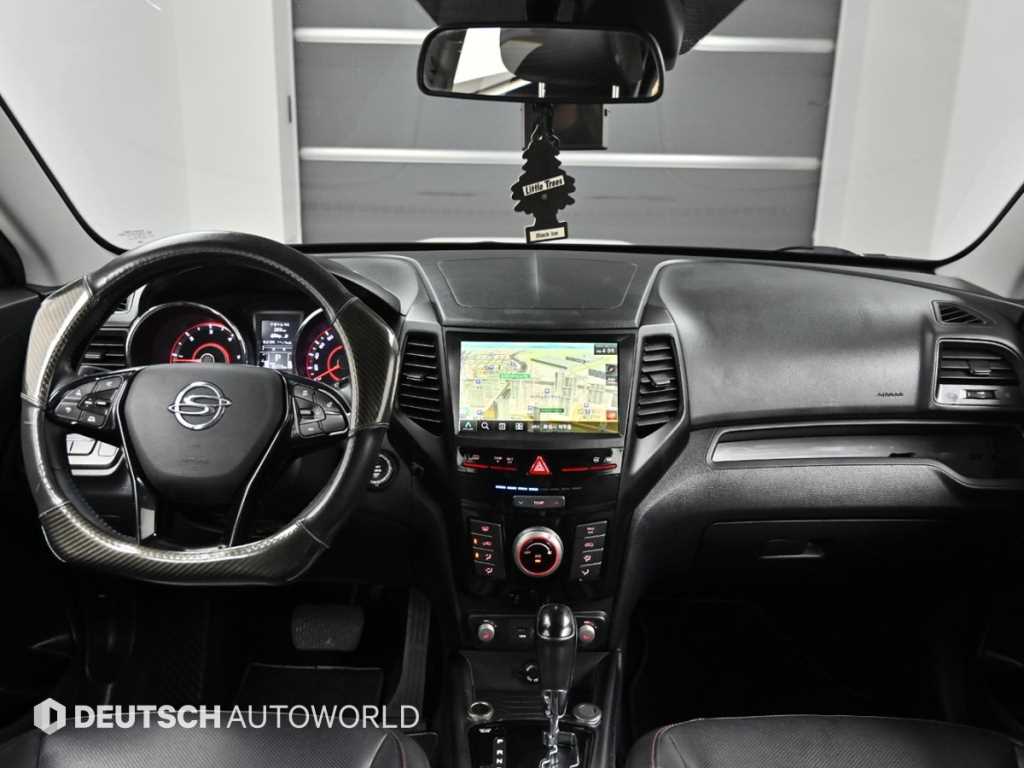 Ssangyong Tivoli - Vista 9