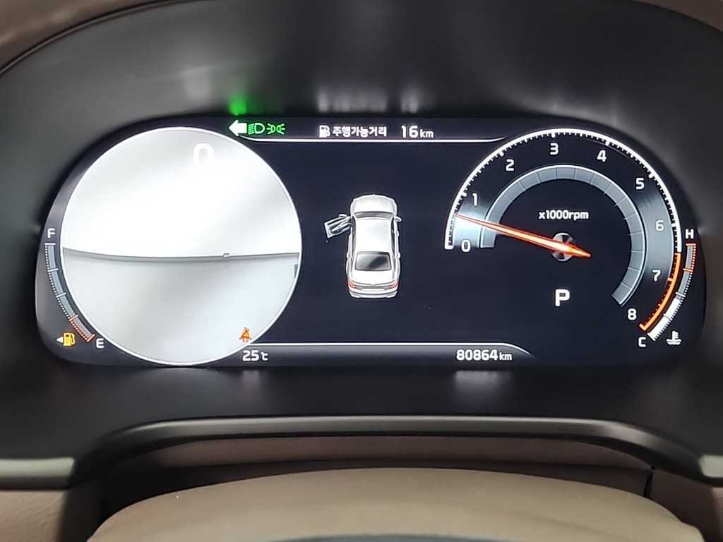 KIA K9 - Vista 8