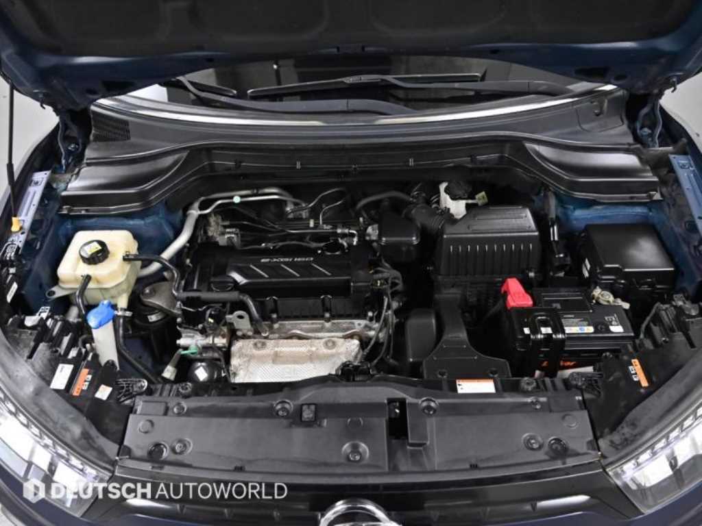 Ssangyong Tivoli - Vista 8