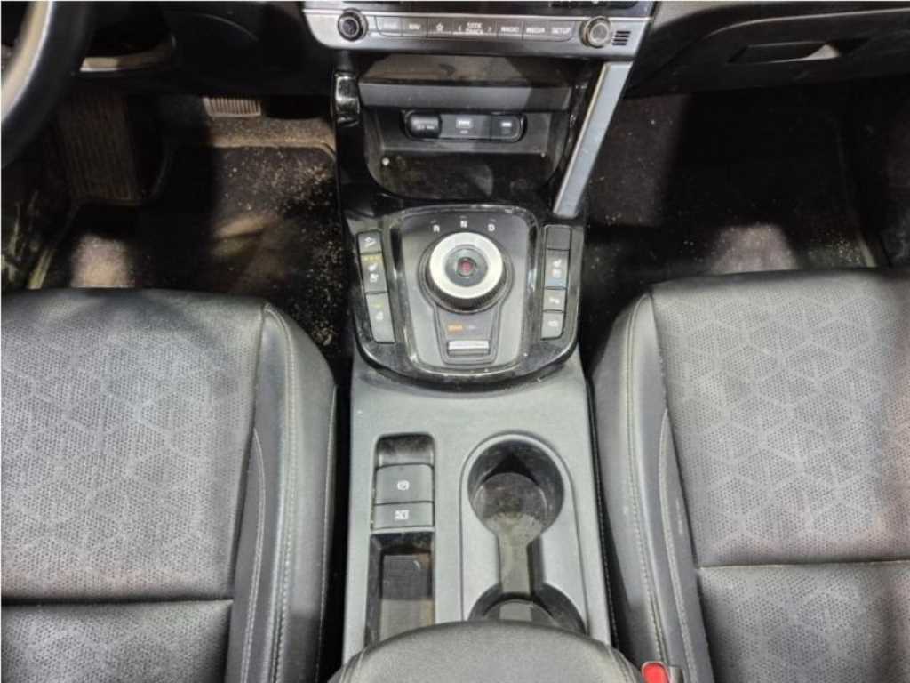 KIA Seltos - Vista 6