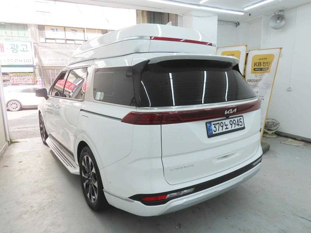KIA Carnival - Vista 6