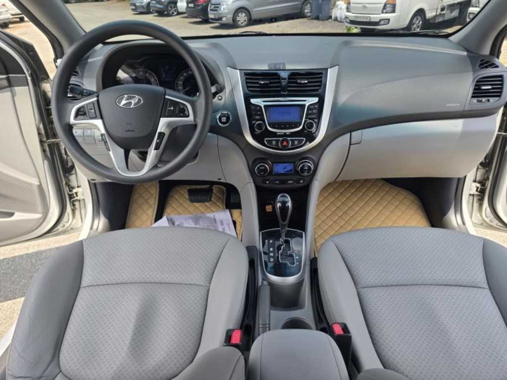 HYUNDAI Accent 2012 - Importación desde Corea - HF Imports Iquique - Foto 18