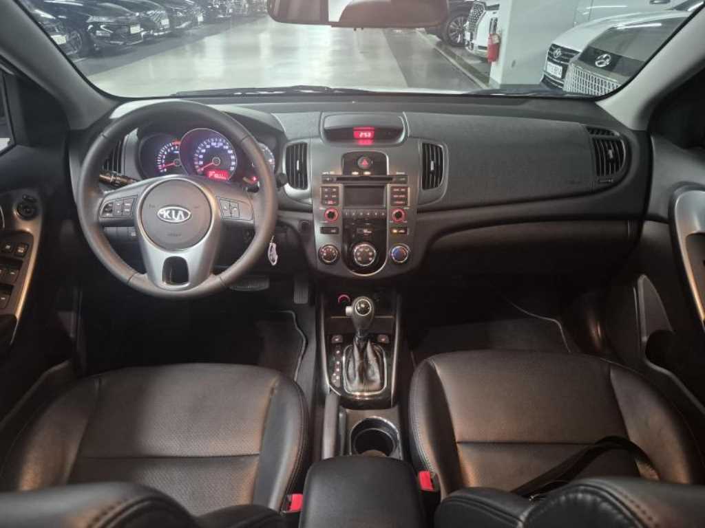 KIA Forte 2011 Blanco - Importación desde Corea - HF Imports Iquique - Foto 13