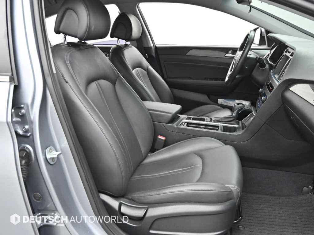 HYUNDAI Sonata - Vista 12