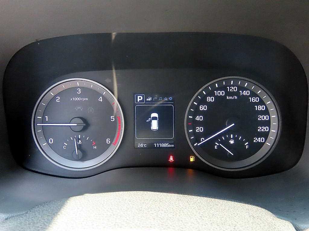 HYUNDAI Tucson - Vista 11