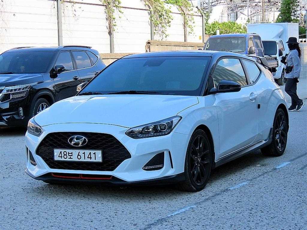 HYUNDAI Veloster 2018 Blanco - Importación desde Corea - HF Imports Iquique - Foto 1