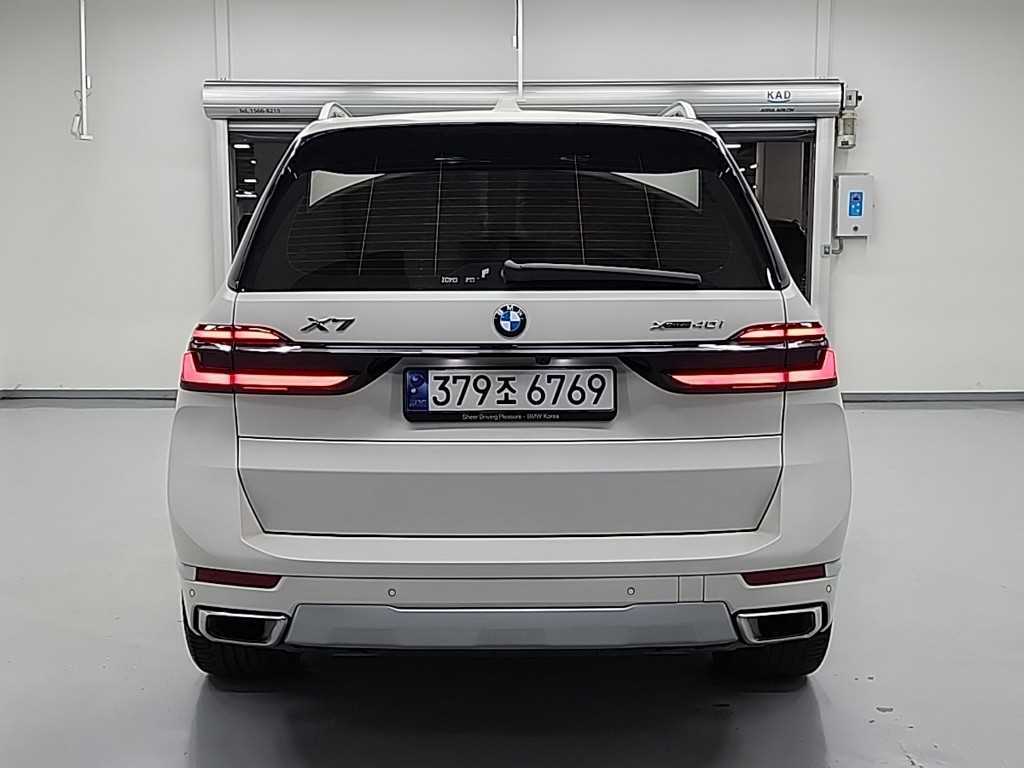 BMW X7 - Vista 2